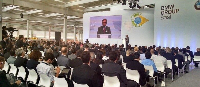 Cerimônia de lançamento da fábrica reuniu executivos mundiais da montadora e autoridades políticas