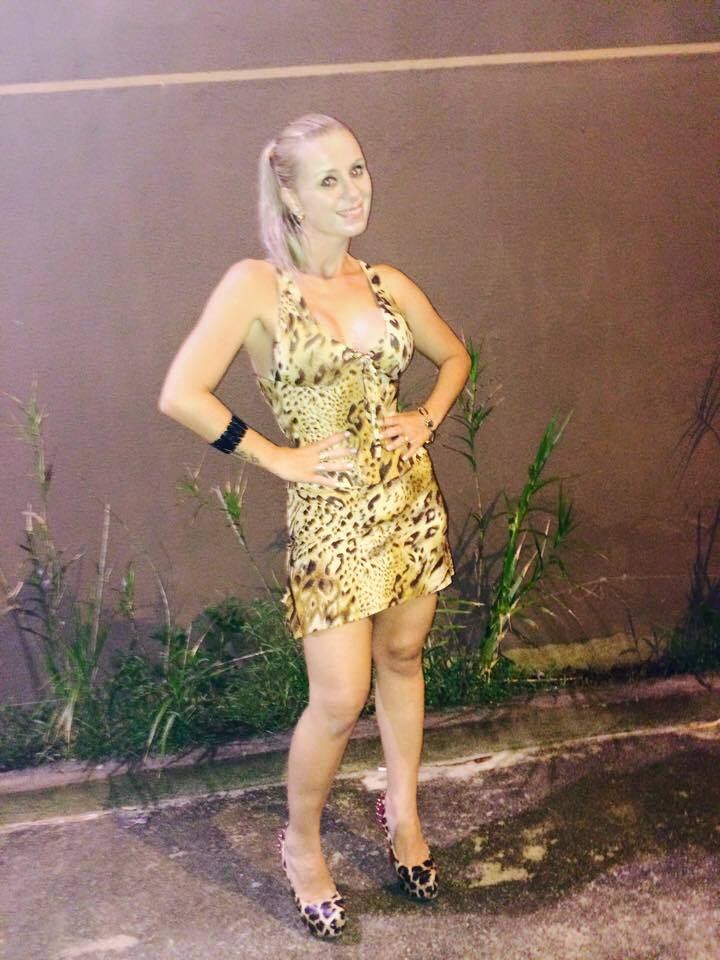 Nas redes sociais, a moça, que se intitula “loira do cabelo milionário”, afirmou que teve acesso ao valor dos serviços apenas no final do procedimento