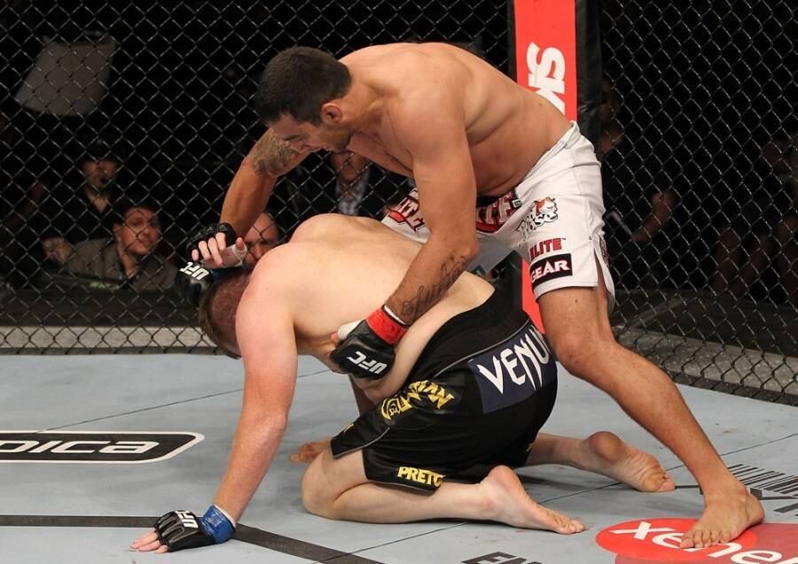 Em junho de 2012, Fabrício Werdum nem se cansou em seu duelo contra o americano Mike Russow e demorou um pouco mais de dois minutos para nocautear o adversário