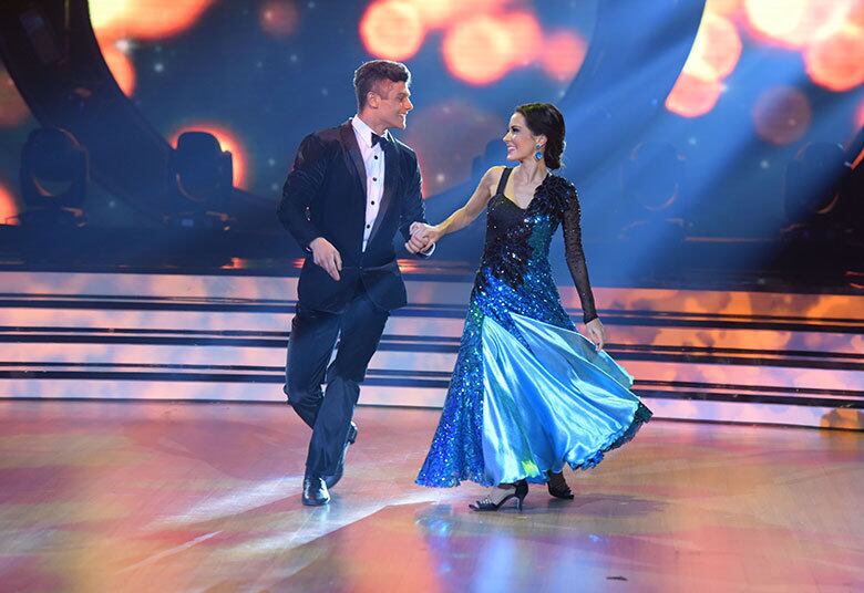 Em um Bolero emocionante, Maytê Piragibe e Paulo Victor se destacaram no palco do Dancing Brasil. O vestido de Maytê pareceu fazer uma coreografia própria