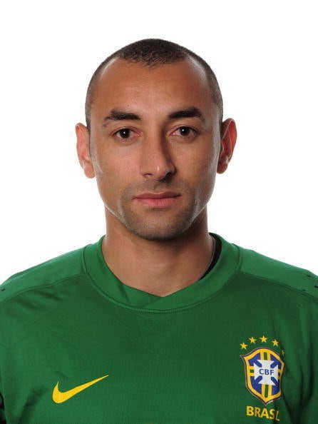 Na última Copa, o goleiro Gomes era titular do Tottenham e reserva de Julio César na seleção. Porém, foi esquecido pelo time inglês e, recentemente, anunciado como reforço do Watford, time da segunda divisão da Inglaterra