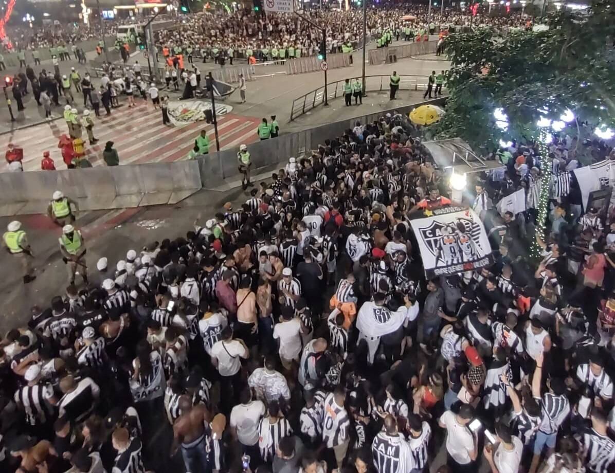 Torcida lotou a praça Sete, no coração de BH