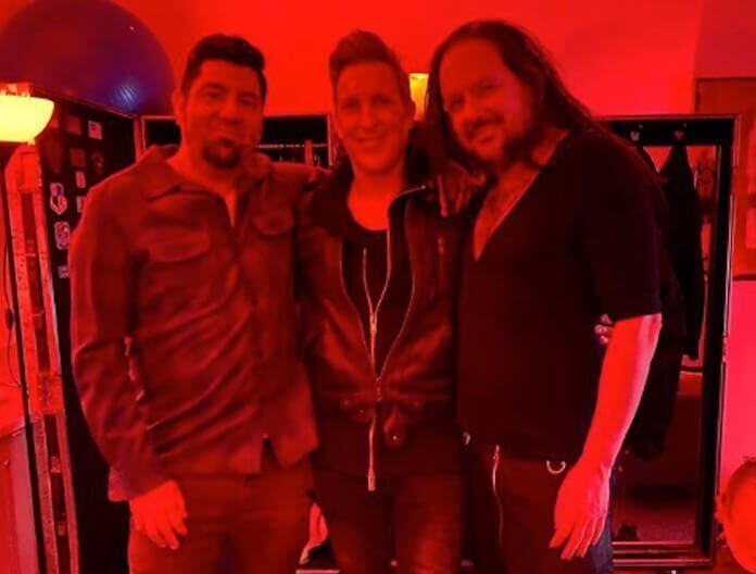 Chino Moreno (Deftones) com Jonathan Davis (KoRn)