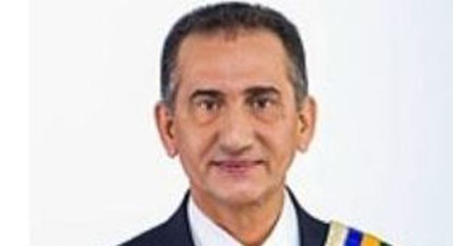 Juiz bloqueia conta do governador do Amapá por improbidade em obra