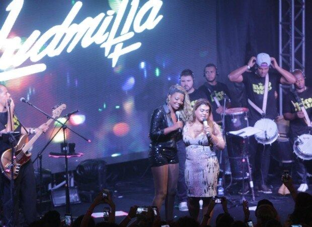 Preta Gil já contou que, no dia do casamento, a MC Ludmilla irá cantar e o DJ Zé Pedro tocará nas picapes