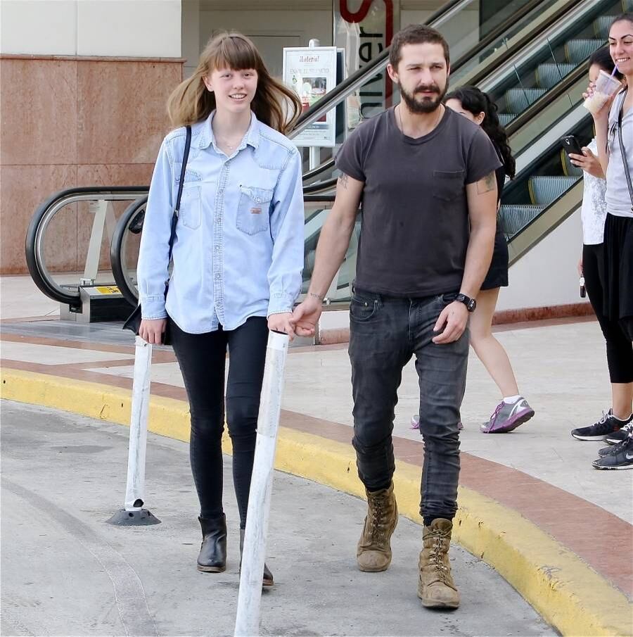 Mia e Shia se conheceram nos bastidores do filme Ninfomaníaca