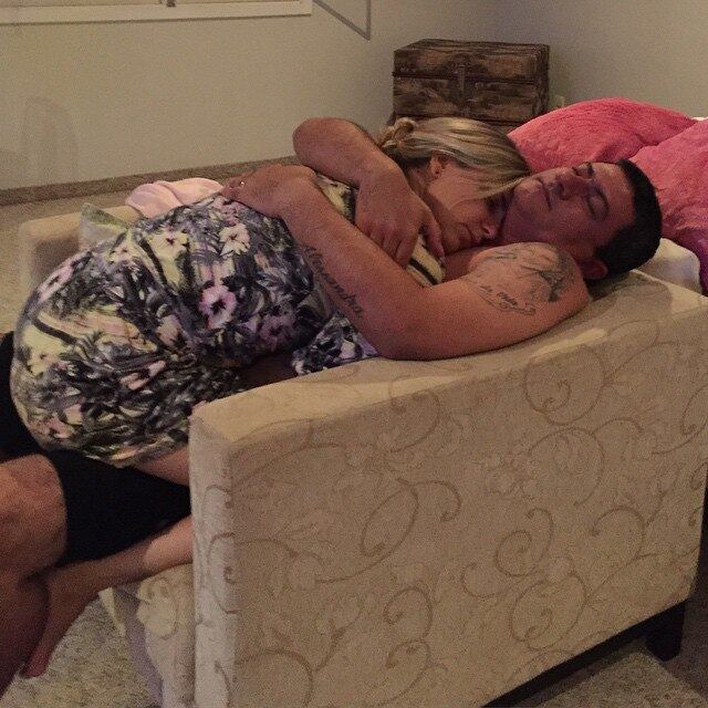 "Essa foto resume tudo que estou sentindo!", escreveu Tom na legenda da foto