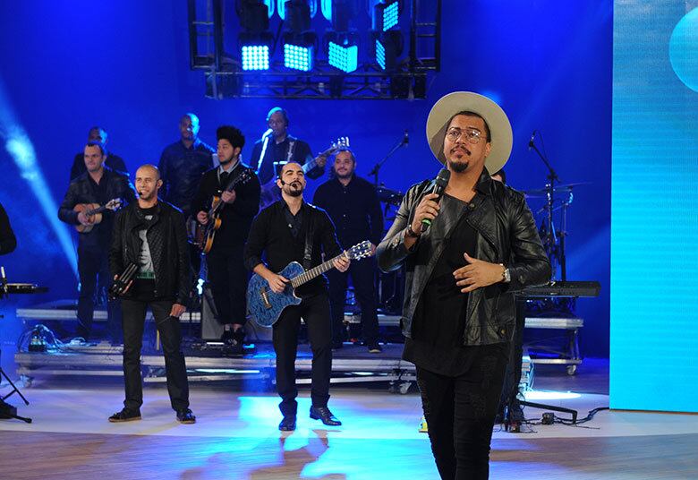 O grupo Sorriso Maroto soltou a voz com seus sucessos românticos no programa

> Acesse o R7 Play e assista na íntegra a todos os programas da Record! Clique e experimente!
