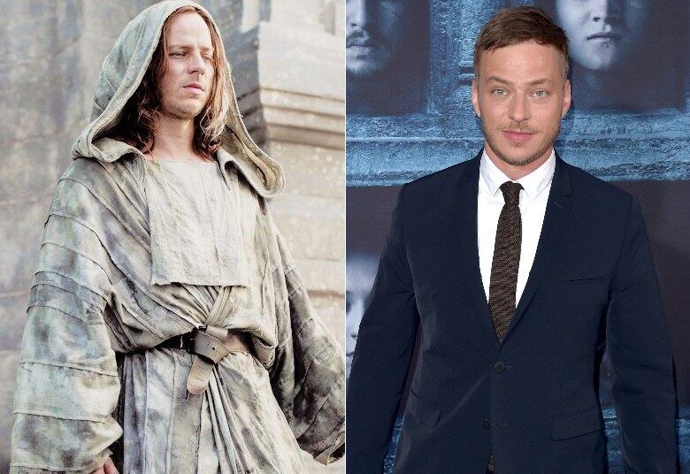Tom Wlaschiha não tem o cabelão do personagem e prefere um cabelo mais estiloso