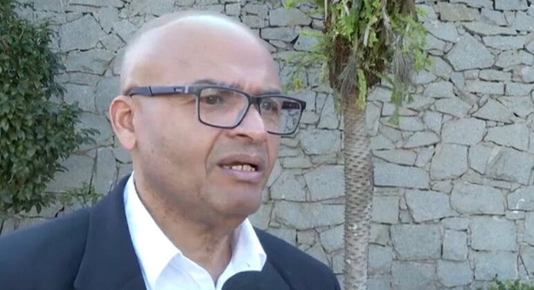 Seu marido não aceitou a explicação dada pelo possível
criminoso: "Ele me falou que foi tudo muito rápido". Rogério também deu detalhes sobre as
transações desconhecidas no cartão da pensionista: "Gastou R$ 20 mil sem
autorização".