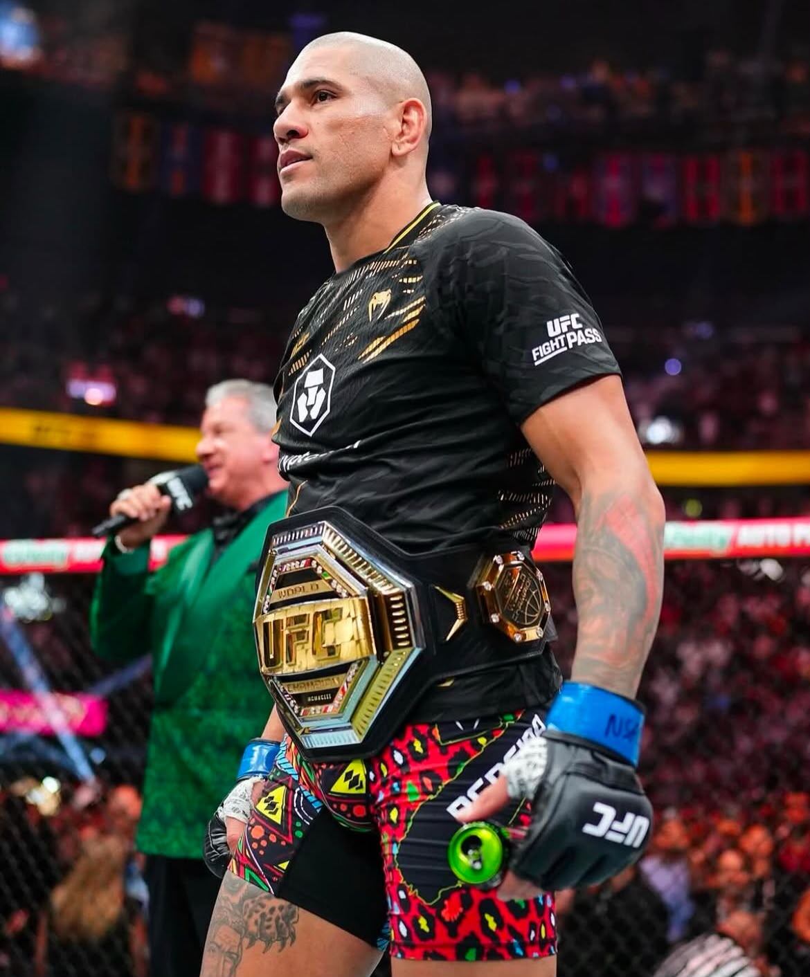 Alex Poatan busca repetir história de sucesso em nova categoria