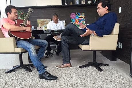 Chimbinha abre a casa luxuosa a Geraldo Luís e fala sobre polêmicas