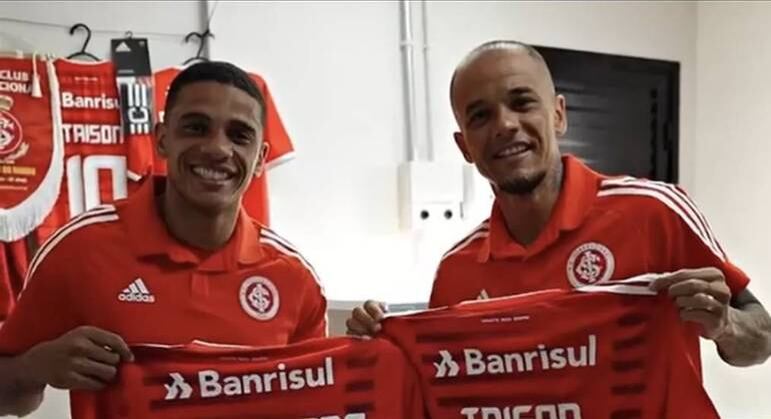 Taison e D'Alessandro jogaram juntos de 2008 a 2010 no Internacional
