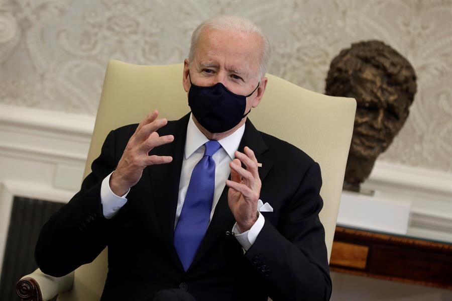 Biden defendeu que máscaras "fazem diferença" na proteção contra a covid-19
