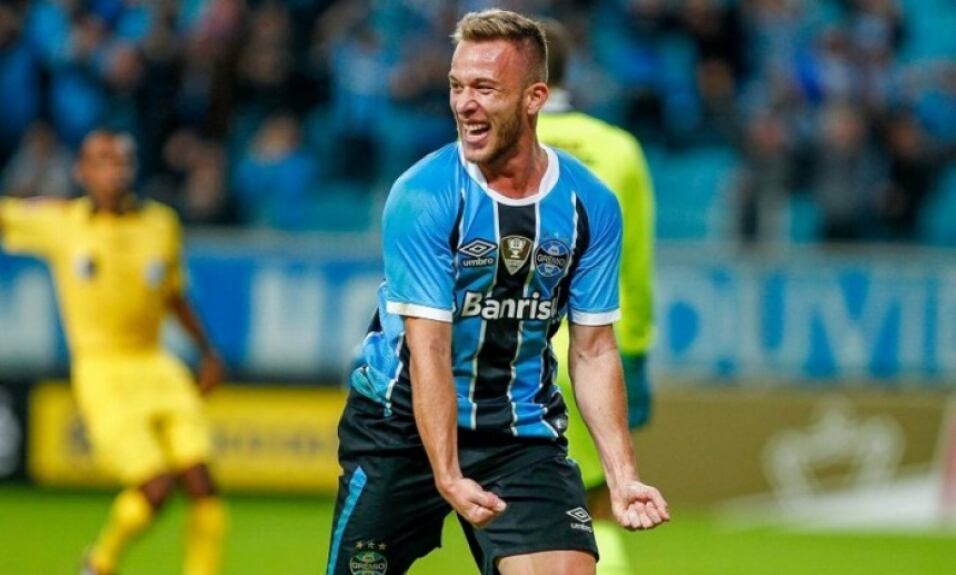 A saída de Arthur, do Grêmio para o Barcelona, está acertada desde fevereiro. A intenção do Tricolor era mantê-lo no clube até o fim do ano mas é provável que o jogador deixe