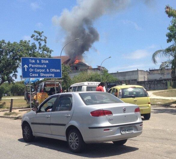 Incêndio atingiu prédio onde funcionava cinema no Terra Encantada