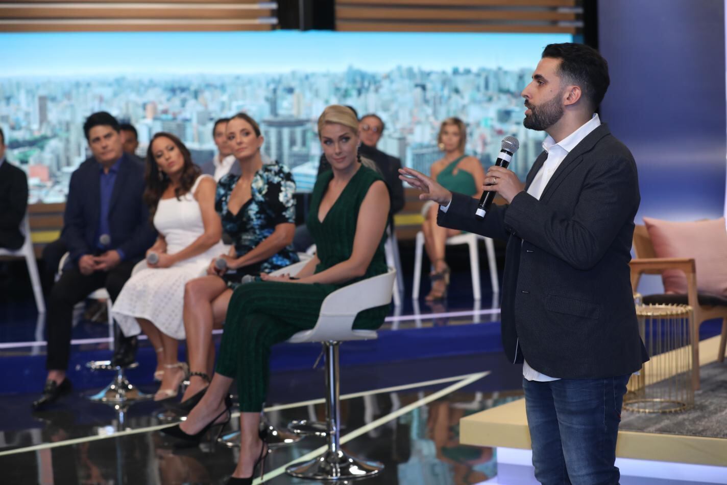 Bruno Gomes é diretor do programa Hoje em Dia