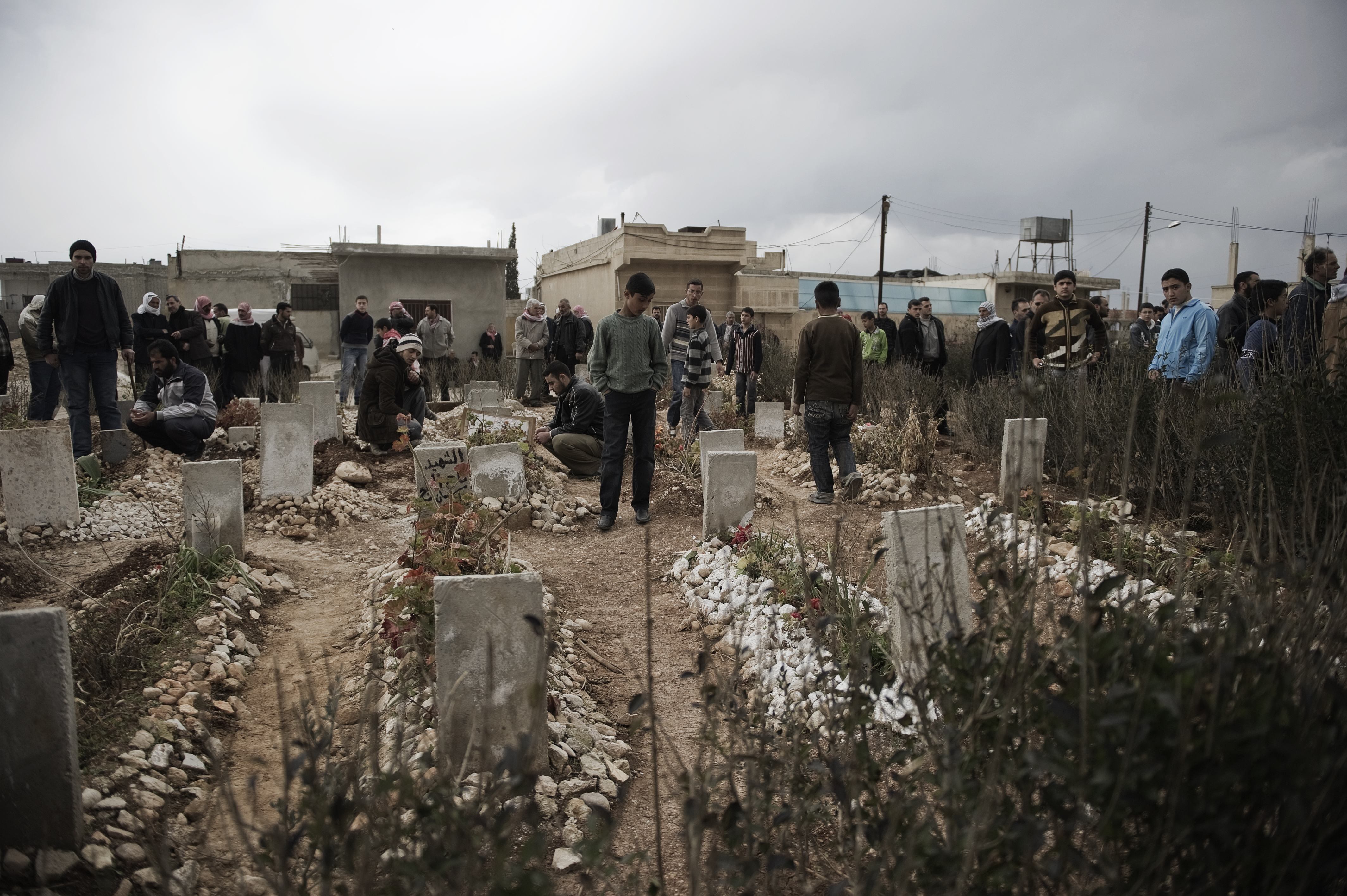 Após dois anos de conflito, a guerra na Síria pode ter deixado mais de 70 mil mortos, assume a ONU