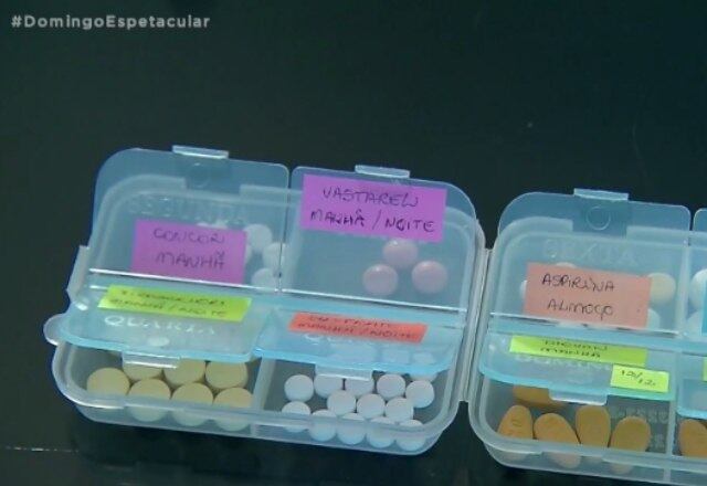 O medicamento para controlar a pressão passou a fazer parte da rotina da funkeira, mas nos últimos tempos, ela se descuidou um pouco. "Eu esquecia de tomar o remédio, ele dentro da minha bolsa, mas esquecia, só lembrava quando sentia uma dorzinha", conta.

O Domingo Espetacular vai ao ar a partir das 19h45, na tela da Record TV