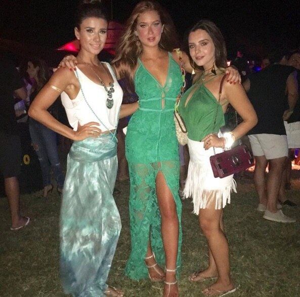 De noite, nesta última quarta-feira (30), a cantora ainda aproveitou balada com Marina Ruy Barbosa e Giovanna Lancellotti