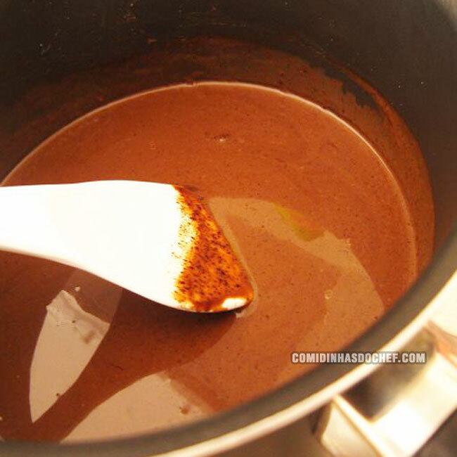 Chocolate Quente com Amido de Milho