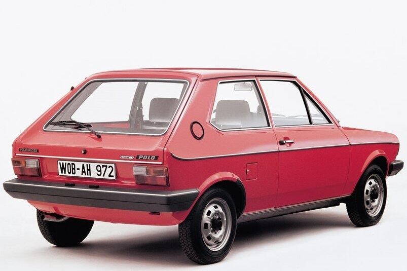 Eram duas motorizações: 1.1 e 1.3 litros, ambos com 40 cavalos de potência, 3,65 metros de comprimento e 700 kg