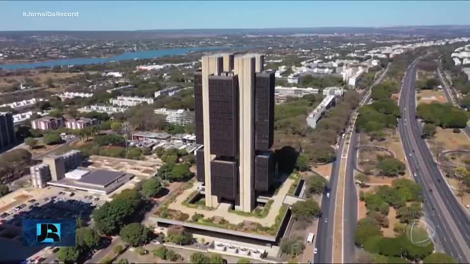 Selic deve permanecer alta nos próximos meses, projeta comitê do Banco Central