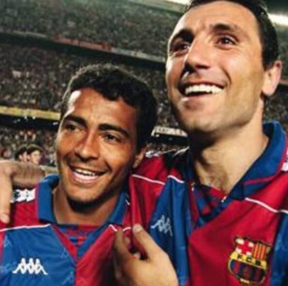 Um dos grandes destaques da Copa de 1994, quando a Bulgária terminou
na 4ª colocação, Stoichkov fez história também com a camisa do Barcelona
atuando ao lado do baixinho Romário