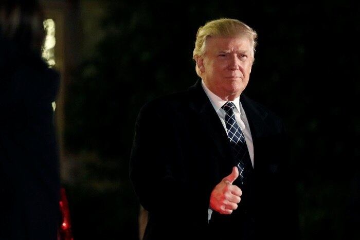 Mesmo após vencer eleições, Trump mantém postura irônica sobre a política externa