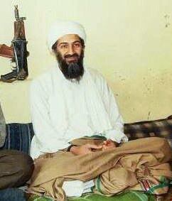 Em menos de 24 horas, o corpo de Bin Laden, que foi levado para uma embarcação americana, foi “sepultado” no mar. Os militares fizeram orações islâmicas e preparam o corpo seguindo a tradição religiosa

Conheça o R7 Play e assista a todos os programas da Record
na íntegra!
