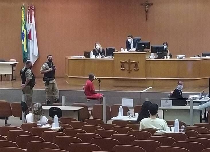 ´Réu foi condenado a 42 anos e 2 meses de prisão