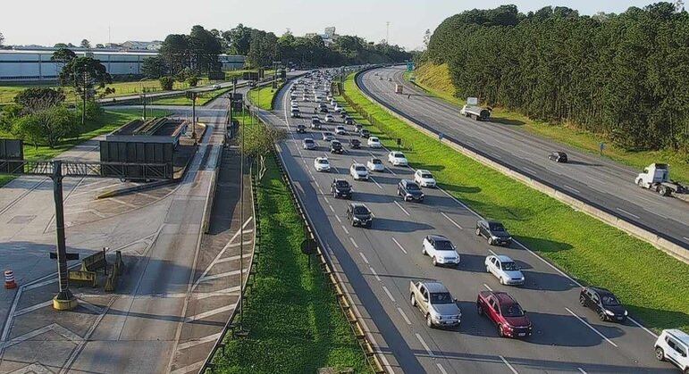 Rodovias paulistas receberam mais de 3,6 milhões de veículos no período do Ano-Novo
