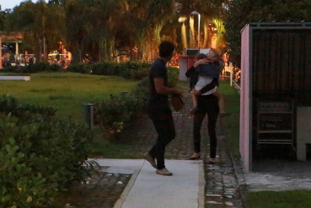 Grazi Massafera é fotografada novamente com o novo affair, Patrick Bulus 