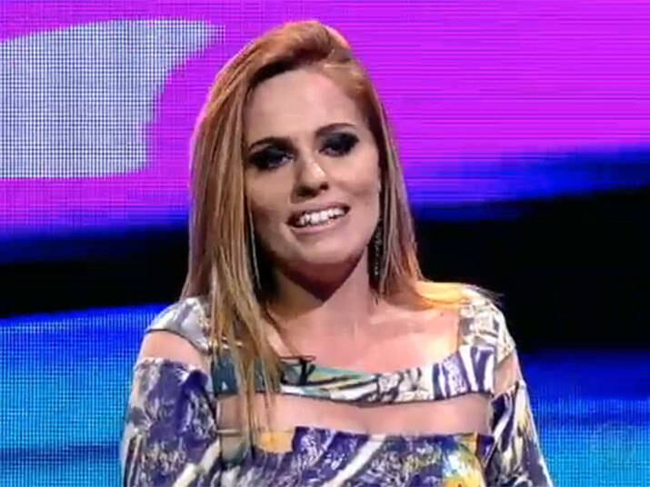 — Ele mesmo disse que ia ser meu príncipe e tudo o mais, até me senti um pouco intimidada. Mas senti uma sintonia boa entre a gente

+ Vídeo: George chega com tudo e dá o recado: "Quem quiser ser feliz, vem comigo!"

+ De desmaiar! Veja as lindas participantes que se destacaram no último programa e eleja a mais gata

+ Rafael Cortez: “Me assusto quando as mulheres ficam masculinas na relação”
