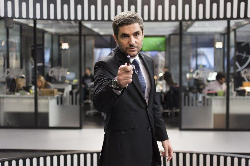 A série policial Na Mira do Crime estreia na tela da Record nesta segunda-feira (15). Escrita por Tiago Santiago e com grande elenco, a produção, dirigida por Edson Spinello, promete agradar o público com uma trama repleta de ação, romance e aventura. Veja a seguir sete motivos para não perder nenhum capítulo!