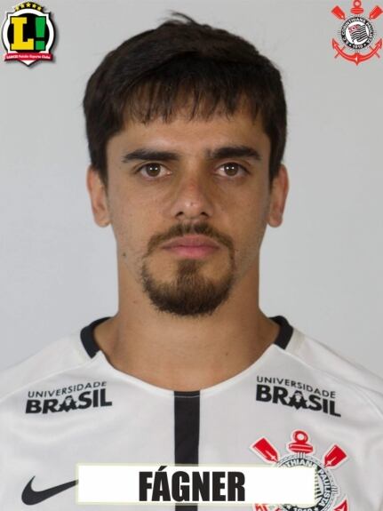 5,5 - Fagner - Melhorou no segundo tempo, mas deu alguns espaços em seu setor, principalmente na etapa inicial. Ainda recupera o ritmo após lesão.