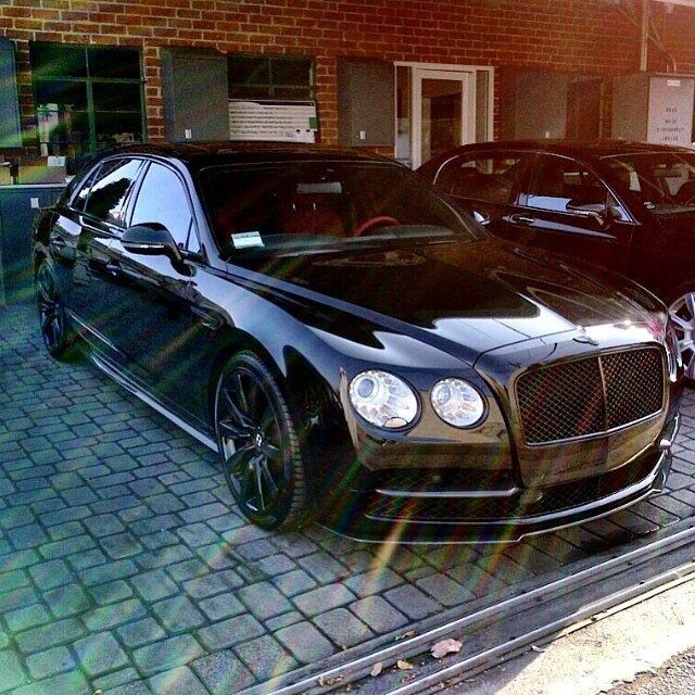 No intervalo da reunião, pausa para as comprinhas 