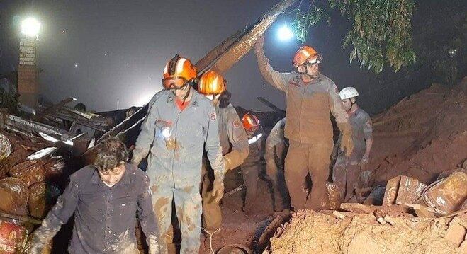 Bombeiros confirmam quatro mortes em deslizamentos em Campos do Jordão