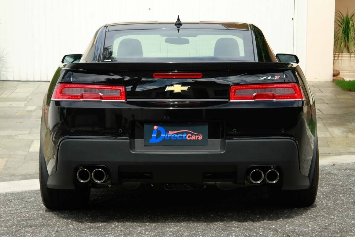 A traseira adotou a nova (e polêmica) traseira do Camaro 2014

Leia a avaliação completa do modelo

Saiba tudo sobre carros! Acesse R7.com/carros
