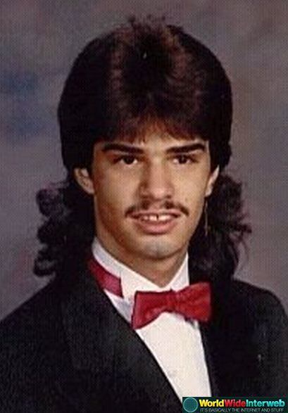O problema com esse penteado é que junta água lá atrás nos mullets e tem que ficar mexendo, senão vira foco de dengue