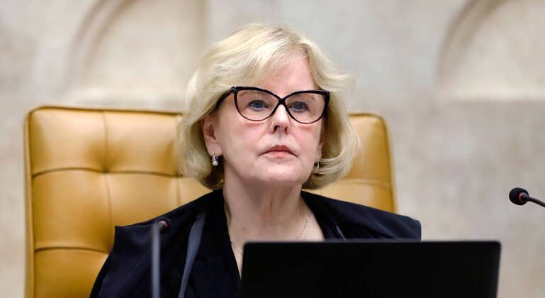 Ministra Rosa Weber deu 10 dia para Bolsonaro dar explicações sobre bloqueio de 65 jornalistas