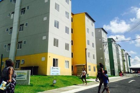Segundo o ministério das Cidades, não há orçamento suficiente para fazer as contratações prometidas na Faixa 1 do programa