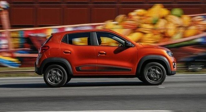 Kwid tem o mesmo entre-eixos (2,42 metros) do Up