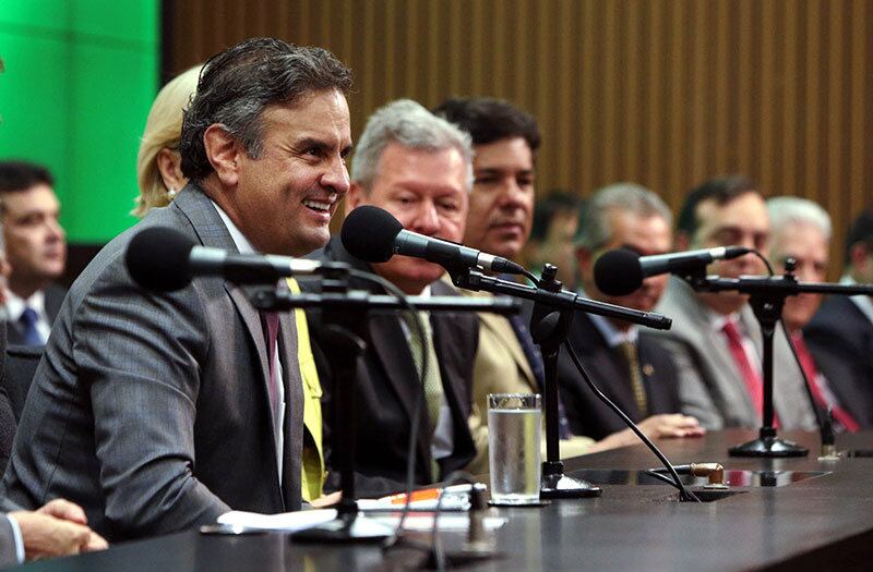 Aécio: 'Os que foram intolerantes durante 12 anos falam em diálogo'