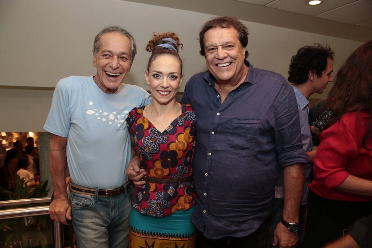 Obra clássica de Nelson Rodrigues volta aos palcos, em sua primeira versão musical. Dennis Carvalho posou ao lado de Gracindo Jr. e Laila Garin que fazem parte do elenco