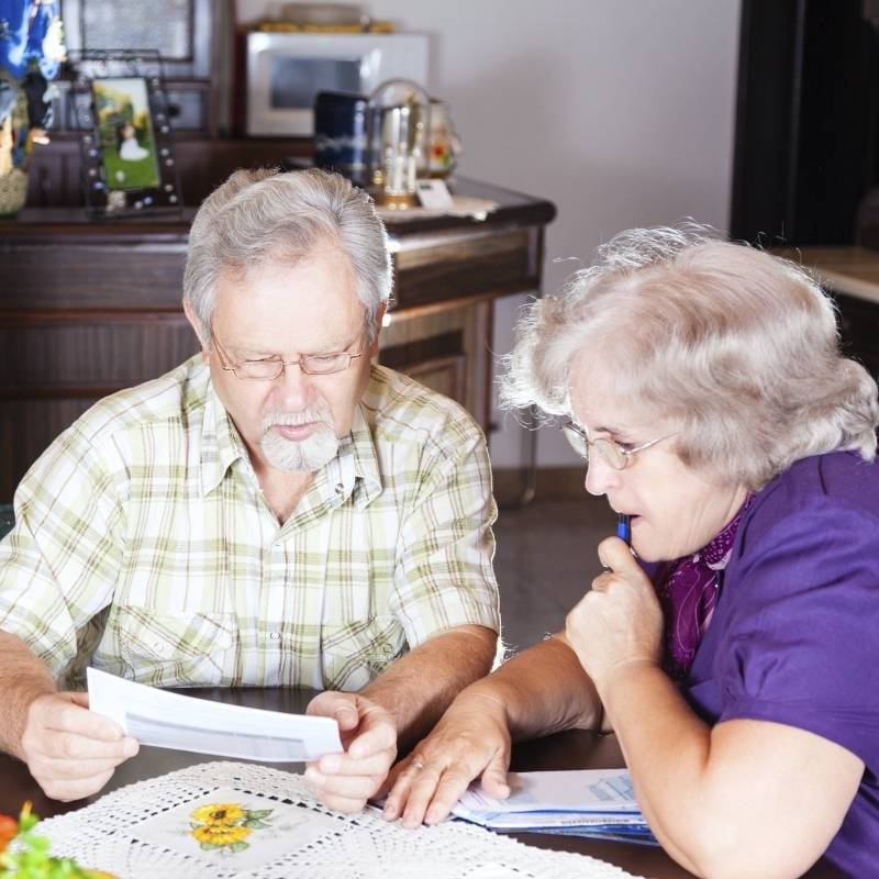 Maiores de 65 anos não precisam declarar o Imposto de Renda



De acordo com o diretor financeiro da Nasajon Sistemas, todo
contribuinte que se encaixar nas regras de obrigatoriedade do Fisco deve
entregar a declaração, independentemente da idade.



— O que causa uma certa confusão é que nesta faixa etária
[acima dos 65 anos] os rendimentos de até R$ 1.787,77 por mês são isentos de
tributação