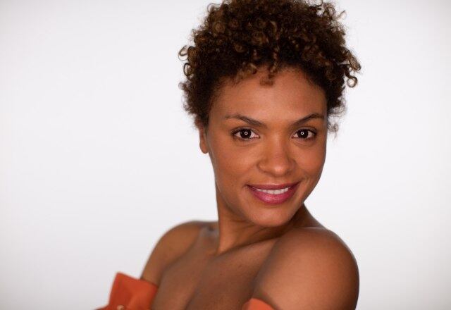 É Lidi Lisboa! A atriz de 35 anos, nasceu no Paraná e, atualmente, mora em São Paulo. A peoa fez amizades com os meninos da sede, já protagonizou cenas engraçadas, discutiu e até foi responsável por uma punição 