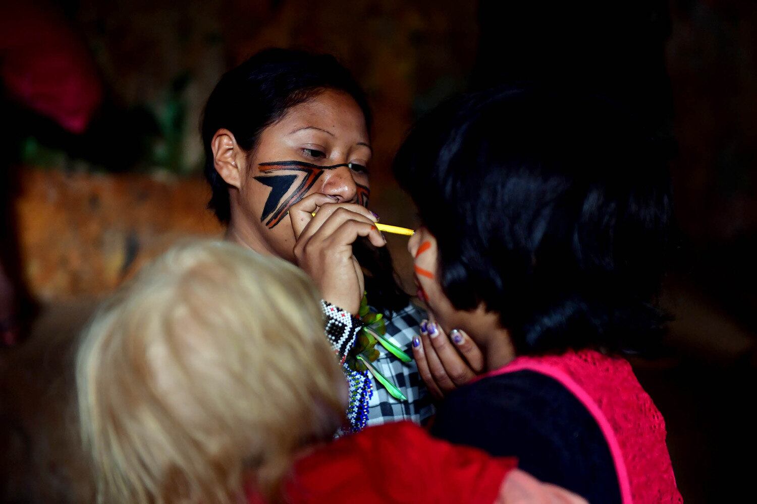 A manutenção da cultura através de ritos como a pintura corporal, o consumo de chimarrão (comum nos Estados do sul do país pela influência guarani, mas raro no sudeste) e o fumo em cachimbos artesanais faz parte do que o cacique Wera Xondaro classifica de "517 anos de resistência do povo guarani"