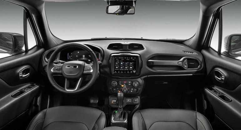 Central multimídia tem tela de 8,4 polegadas com conexão sem fio com Android Auto e Apple CarPlay