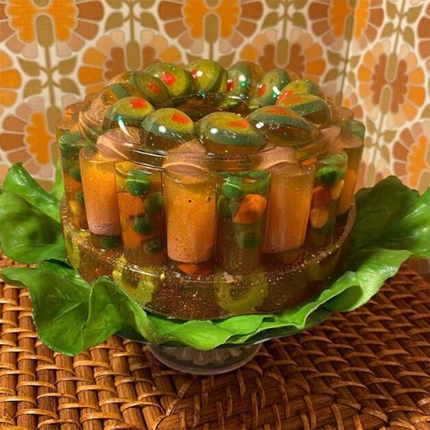 A artista se define como "uma amante do retrô"

Veja também: Influenciador maranhense faz a alegria da web narrando receitas